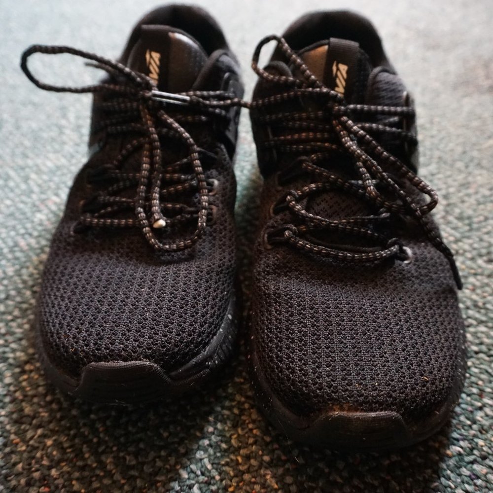 Black Avia men's shoes